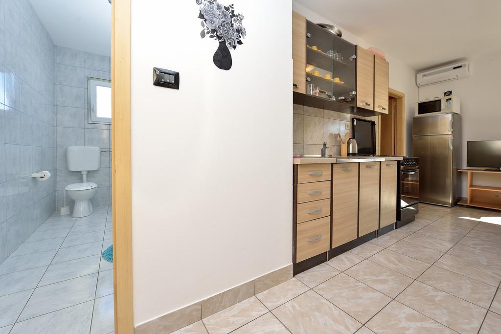 Apartments Duje ビビニェ エクステリア 写真